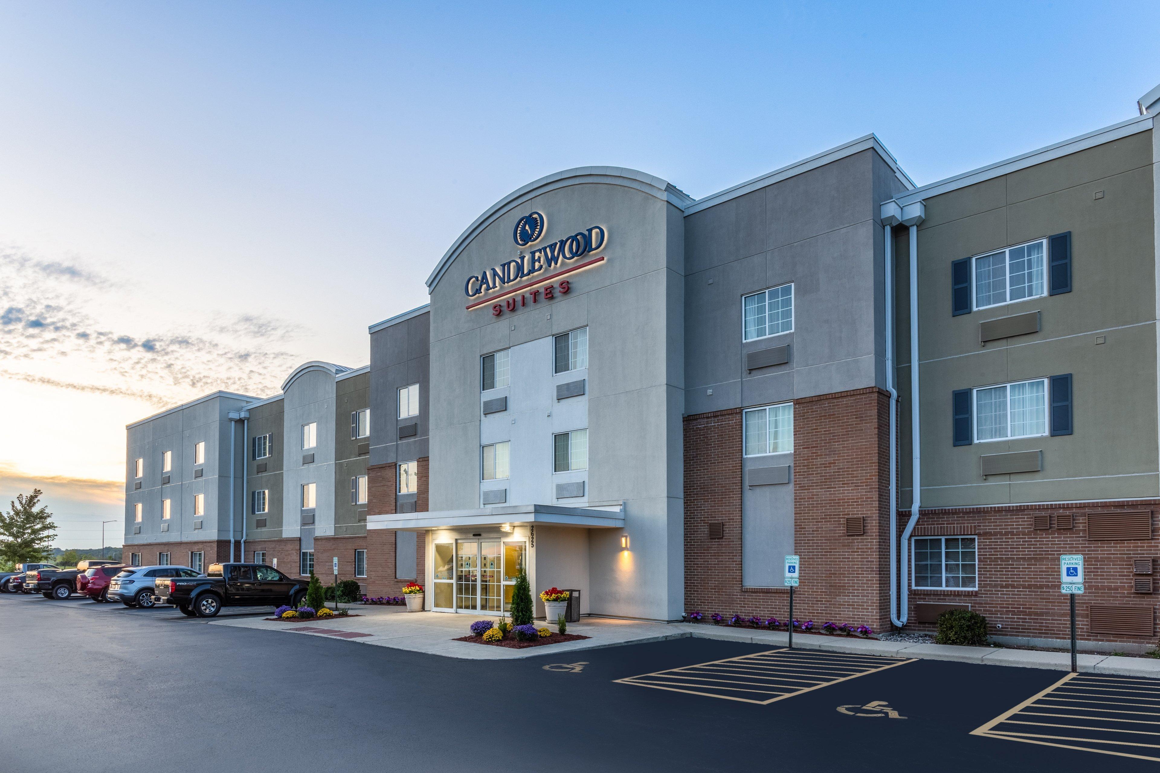 Candlewood Suites Aurora-Naperville By Ihg Экстерьер фото
