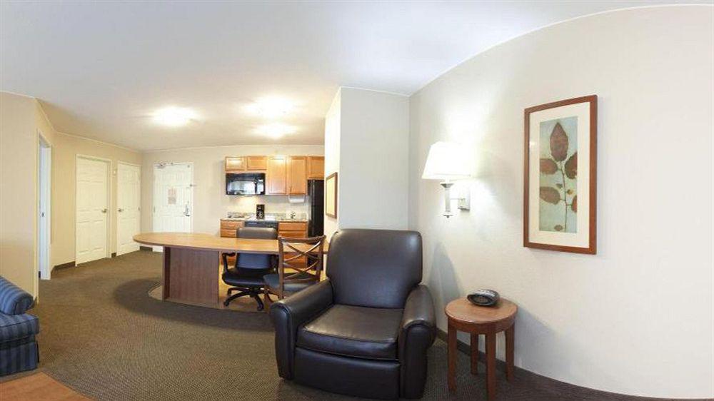 Candlewood Suites Aurora-Naperville By Ihg Экстерьер фото